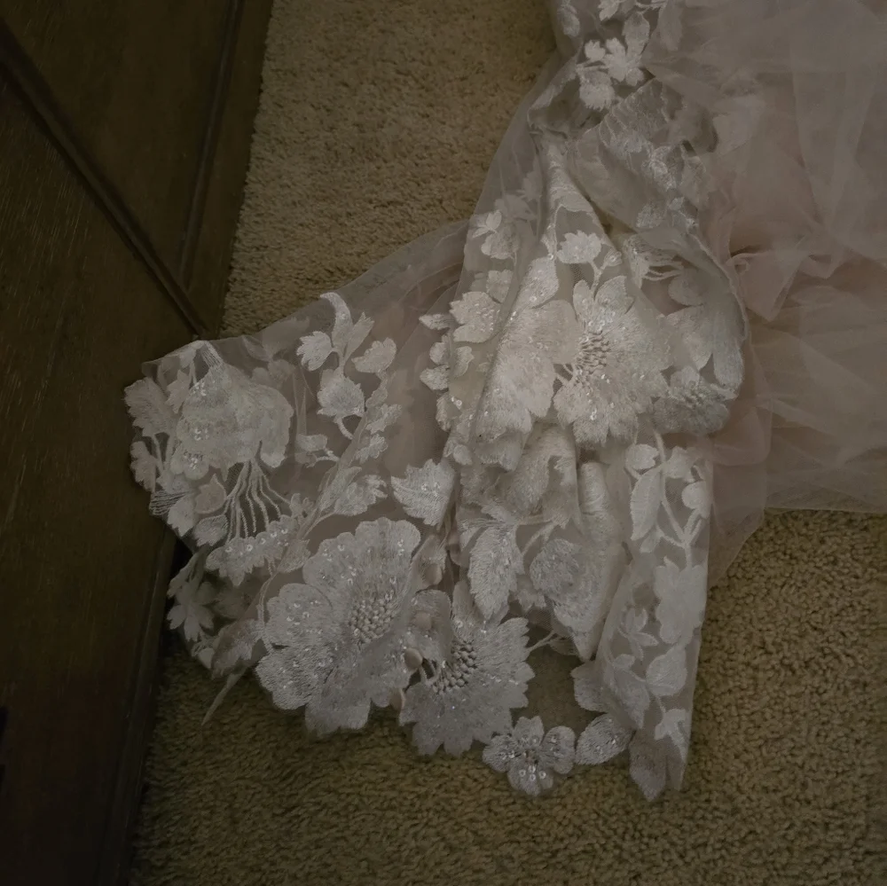 Allure Bridals Cream and White Wedding Dress - Picture 8 of 8